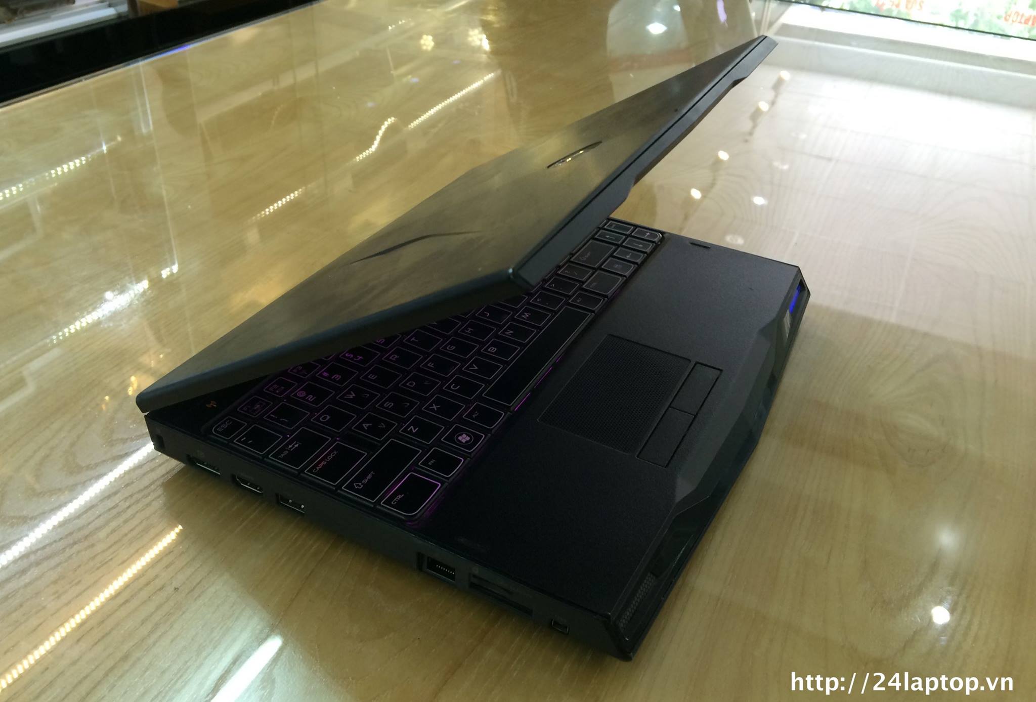 Laptop Dell Alienware M11xr2.jpg